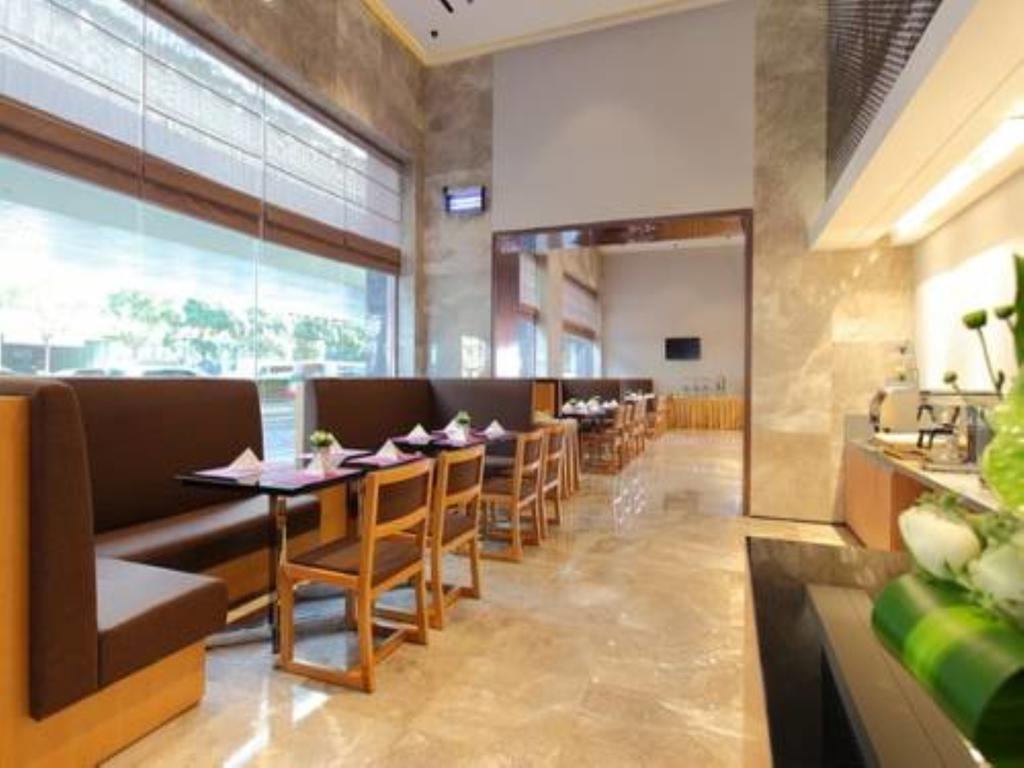 Yitel West Yan'an Road Hotel 4*